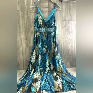 NEW NWT Robbie Bee Blue Green Patterned Long Maxi Dress 10